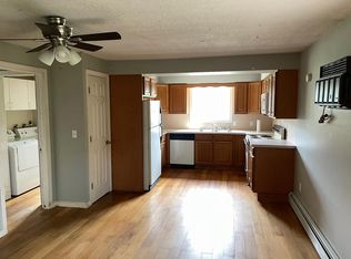 312 Old Waterbury Rd APT B, Southbury, CT 06488