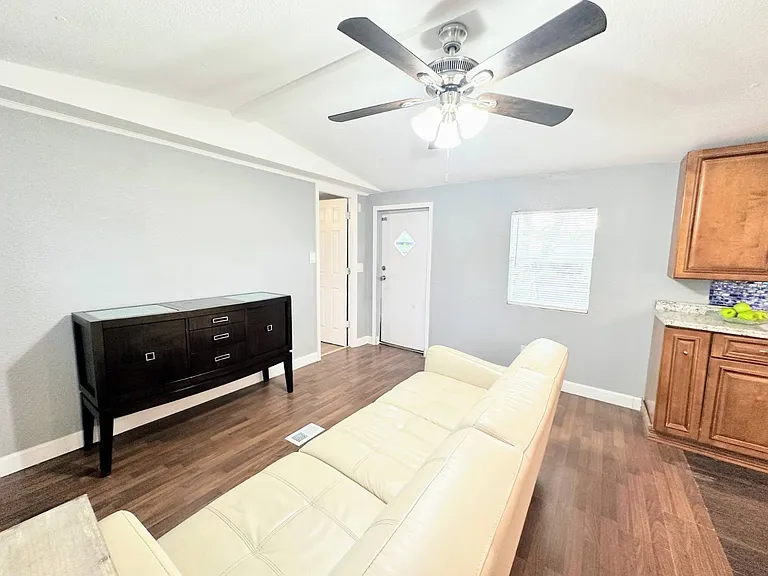 4710 Alhambra Ave — Photo 8