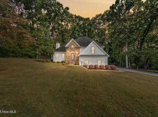 44 Pine Hill Dr, Siler City, NC 27344
