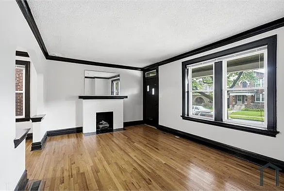 5055 Lindenwood Ave — Photo 18