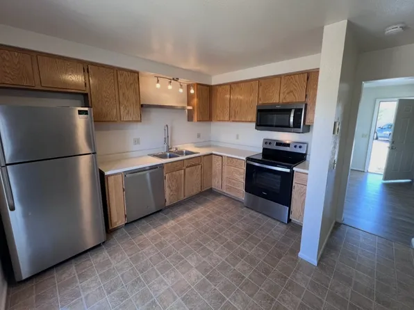 1283 Redwood Cir APT 5, Gardnerville, NV 89460