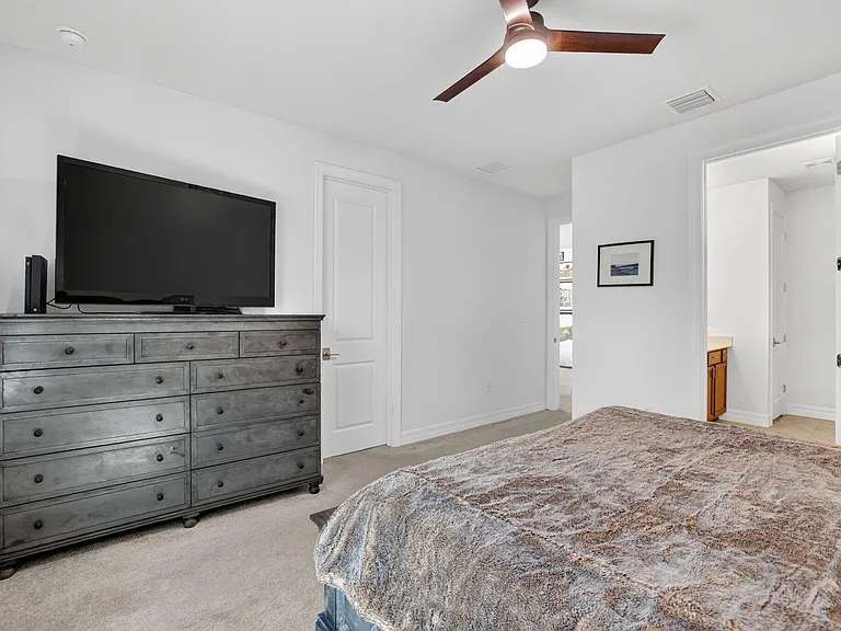 4651 Pinehurst Trl E — Photo 32