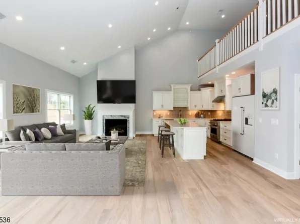 18 Dirlam Dr, Florham Park Boro, NJ 07932