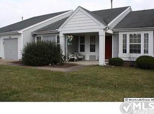 1231B Thornbury Ln, Manchester, NJ 08759