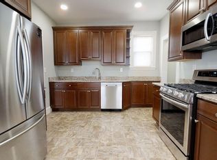 16 Church St APT 2R, Belmont, MA 02478