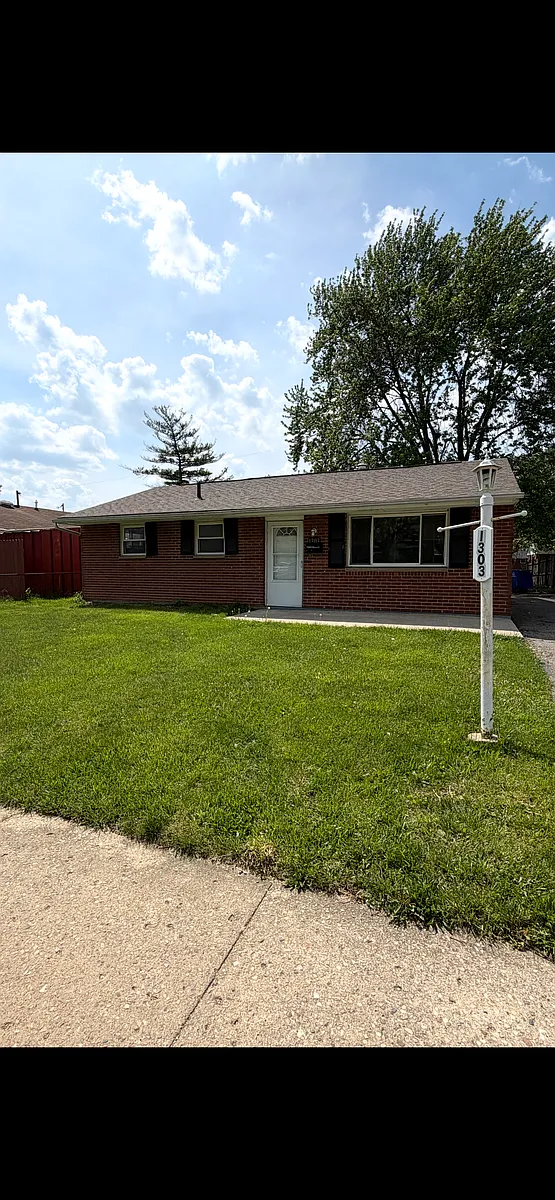 Building Photo - 1303 Dellwood Ave