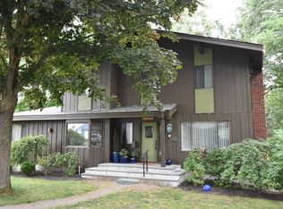 3 Eastbrook Dr, Nashua, NH 03060