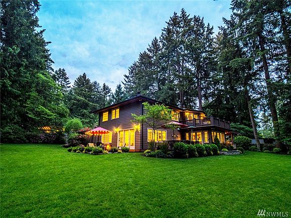5th image of 17569 47th Ave NE
