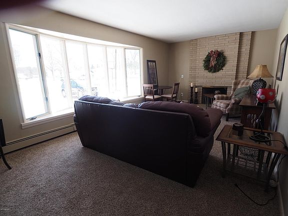 4th image of 3655 Farmwood Dr