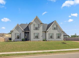 75 Laurel Wood Ln, Oakland, TN 38060