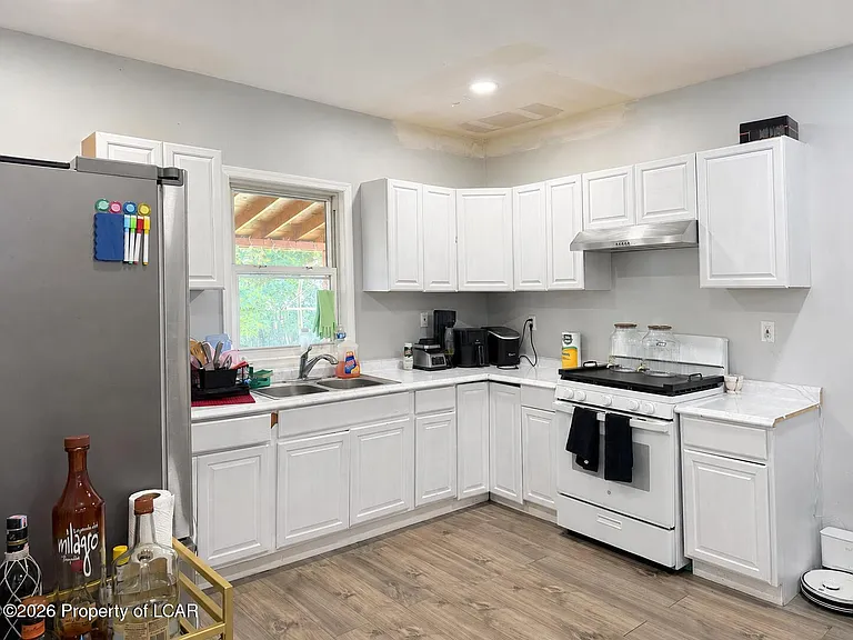 123 Poplar St — Photo 8