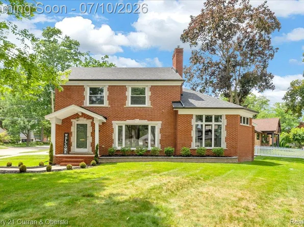 1707 Belmont St, Dearborn, MI 48128