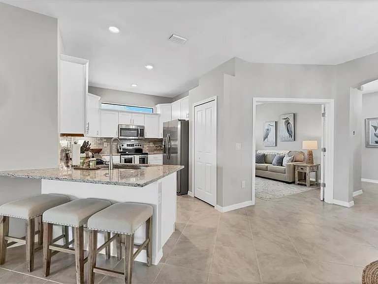 2049 Bonito Way — Photo 18