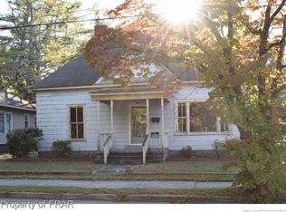 411 Spring St, Hamlet, NC 28345