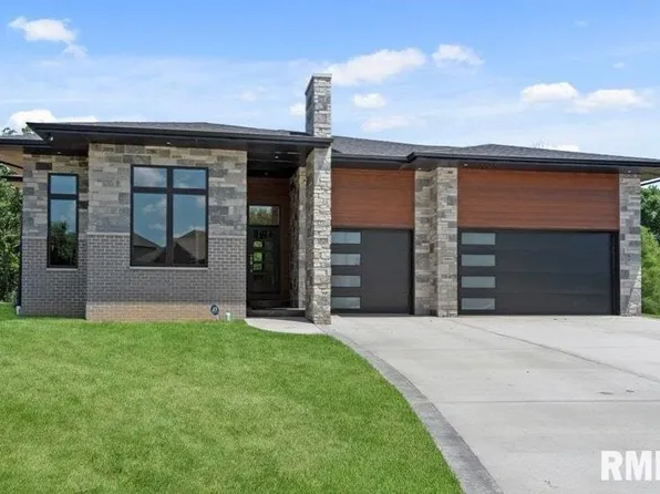 2004 Grants Pond, Chatham, IL 62629