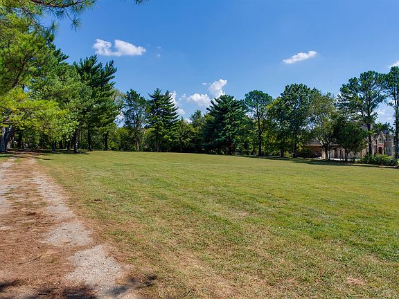 4th image of 0 Wilson Pike