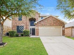 8434 Pale Horse Ln, San Antonio, TX 78254