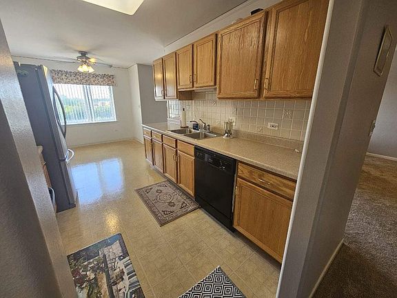 5th image of 31 E Grove St APT 707