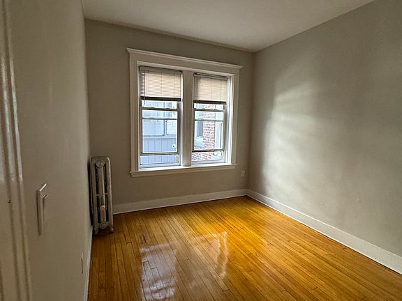 5th image of 2 Farrington Ave #4