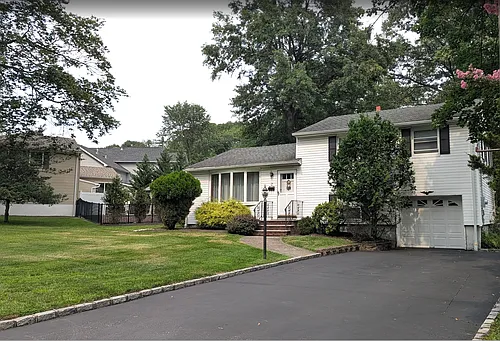24 Countryside Dr Photo 1