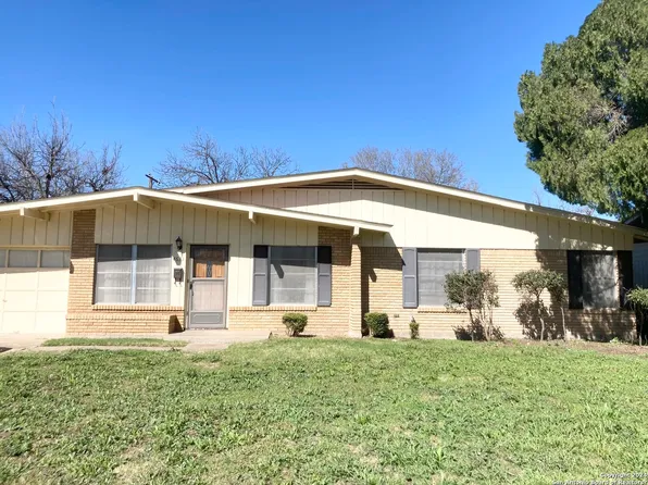 4631 LAKEWOOD DR, San Antonio, TX 78220