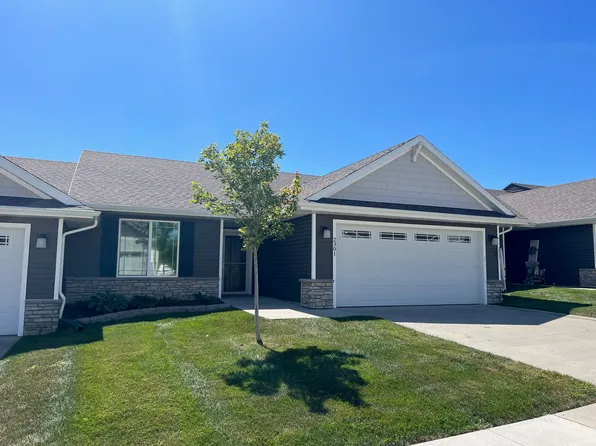 2301 E Redmond Ave, Des Moines, IA 50320