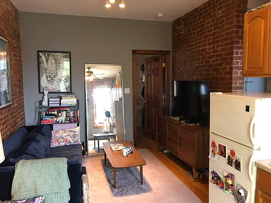 Rented by Limestone Realty Bklyn, LLC | media 18