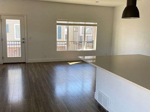 5th image of 28 S Rio Grand Ave W