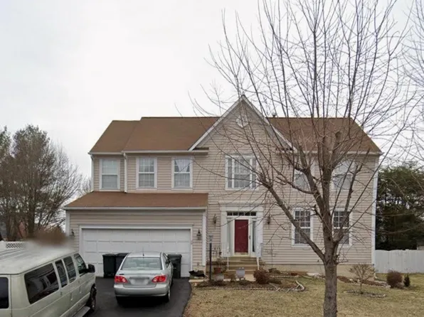 8227 Katie Lynn Ct, Gainesville, VA 20155