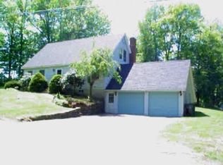 54 Willard Rd, Ashburnham, MA 01430