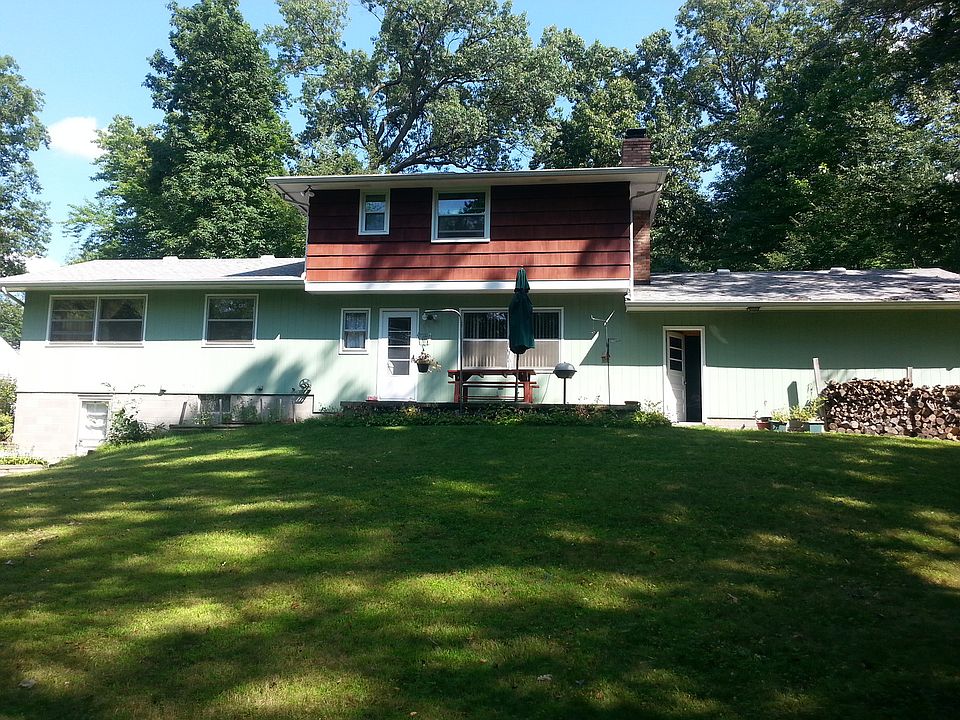 6017 Beechwood Dr, Haslett, MI 48840 Zillow