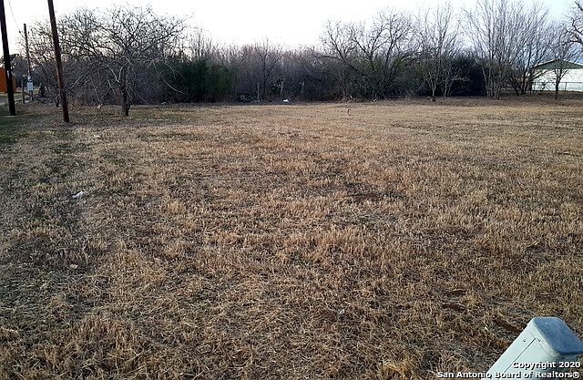 2nd image of 1807 Sunnyside Rd