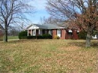 673 W Farm Road 96, Springfield, MO 65803