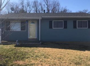 10516 Hobday Ave, Saint Ann, MO 63074