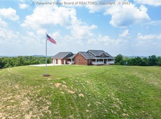 11650 Frame Rd, Elkview, WV 25071