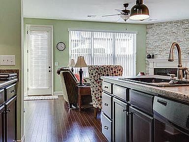 4th image of 530 Millwood Ln