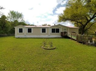 1140 Hattermann Ln, Weimar, TX 78962