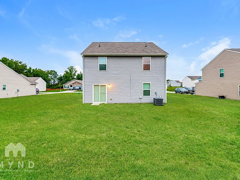 279 Royal Meadow Dr — Photo 24