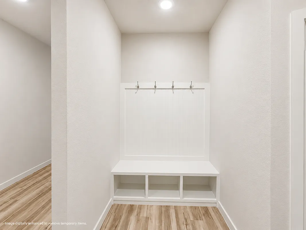 4 bed, 3.0 bath, 2093 sqft, $2,700 — Photo 3