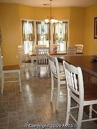 4th image of 8 Lantern Ln