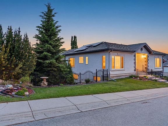 2nd image of 154 N Sienna Ridge Lndg SW