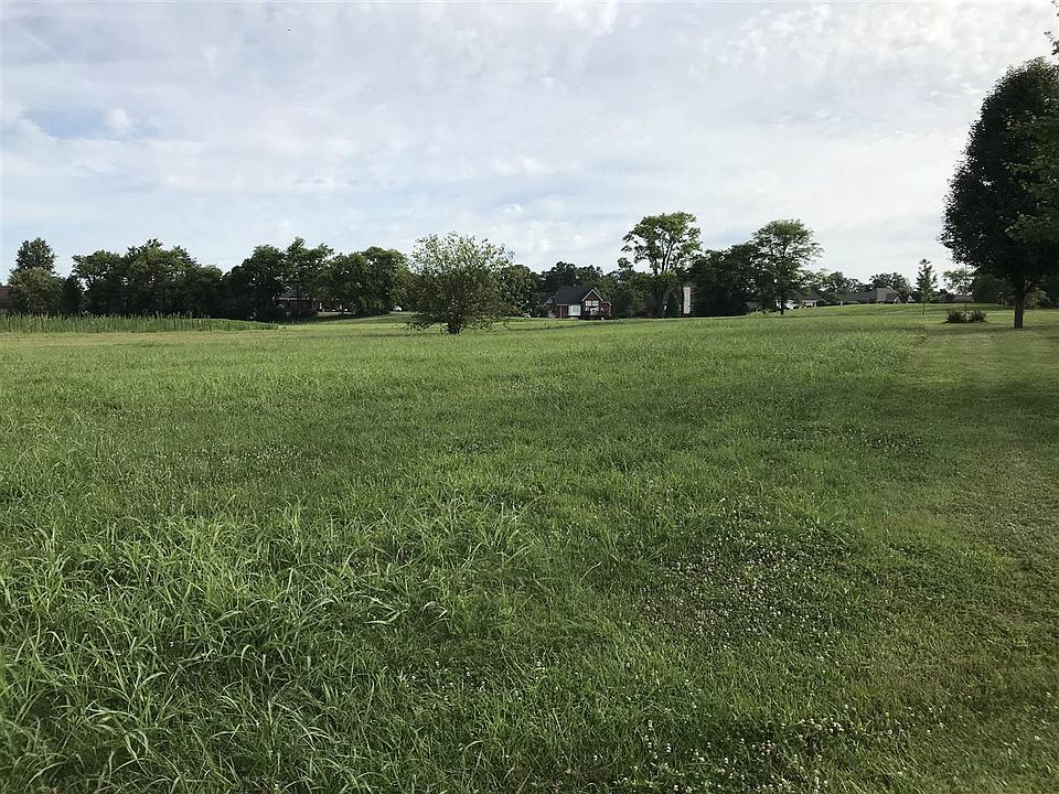 2nd image of 110 Lakeshore Dr