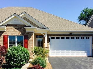 4219 Weatherstone Rd, Crystal Lake, IL 60014