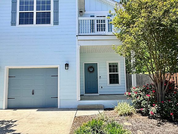 4th image of 76 Mosaic Oaks Cir