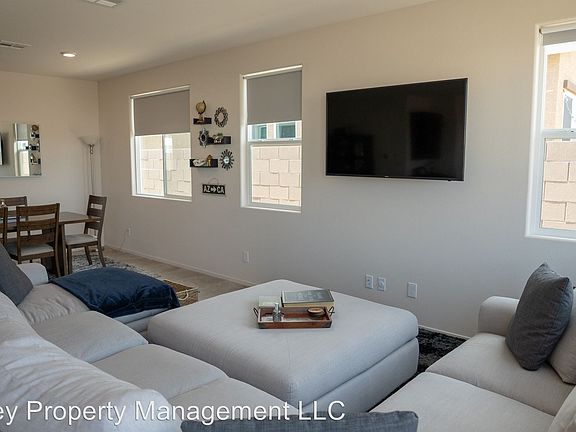 4th image of 2132 Del Aqua Ave
