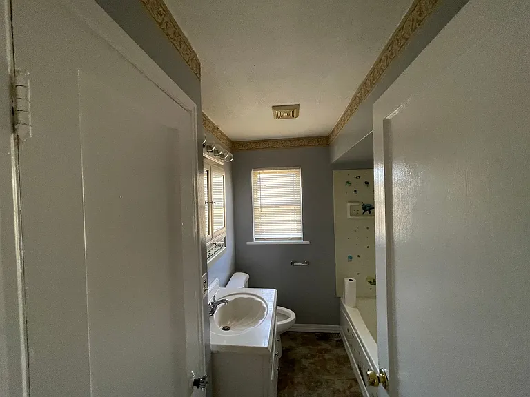 3411 Otterbein Ave — Photo 17