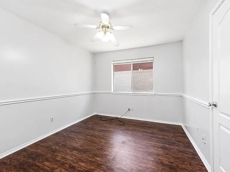 3423 Nutwood Ln — Photo 15