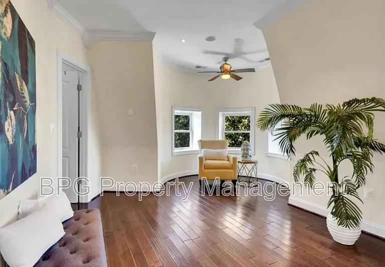 901 N Carolina Ave SE #2 — Photo 29