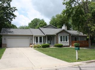 5418 Eastman Dr, Flushing, MI 48433