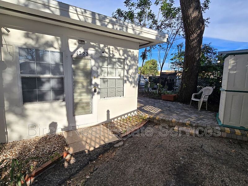 1st image of 1222 Franklin Cir NE